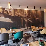 Mercure 3*