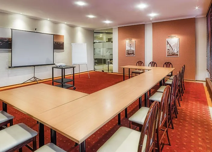 מלון Mercure צ'שין