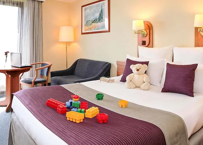 Mercure 3* צ'שין